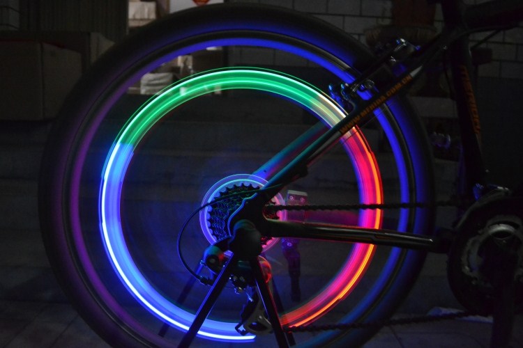 7 colors auto change Car / Bike / Bicycle Tyre Wheel Spoke Valve LED Neon Light